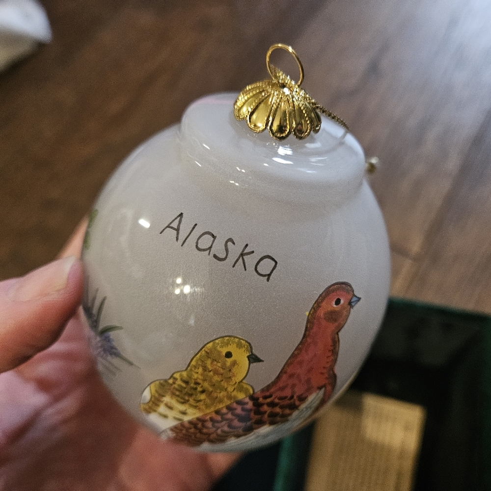 The Nei Hua Ornament Alaska Christmas Ornament Birds Pretty Hanging In Green Box - Picture 2 of 14